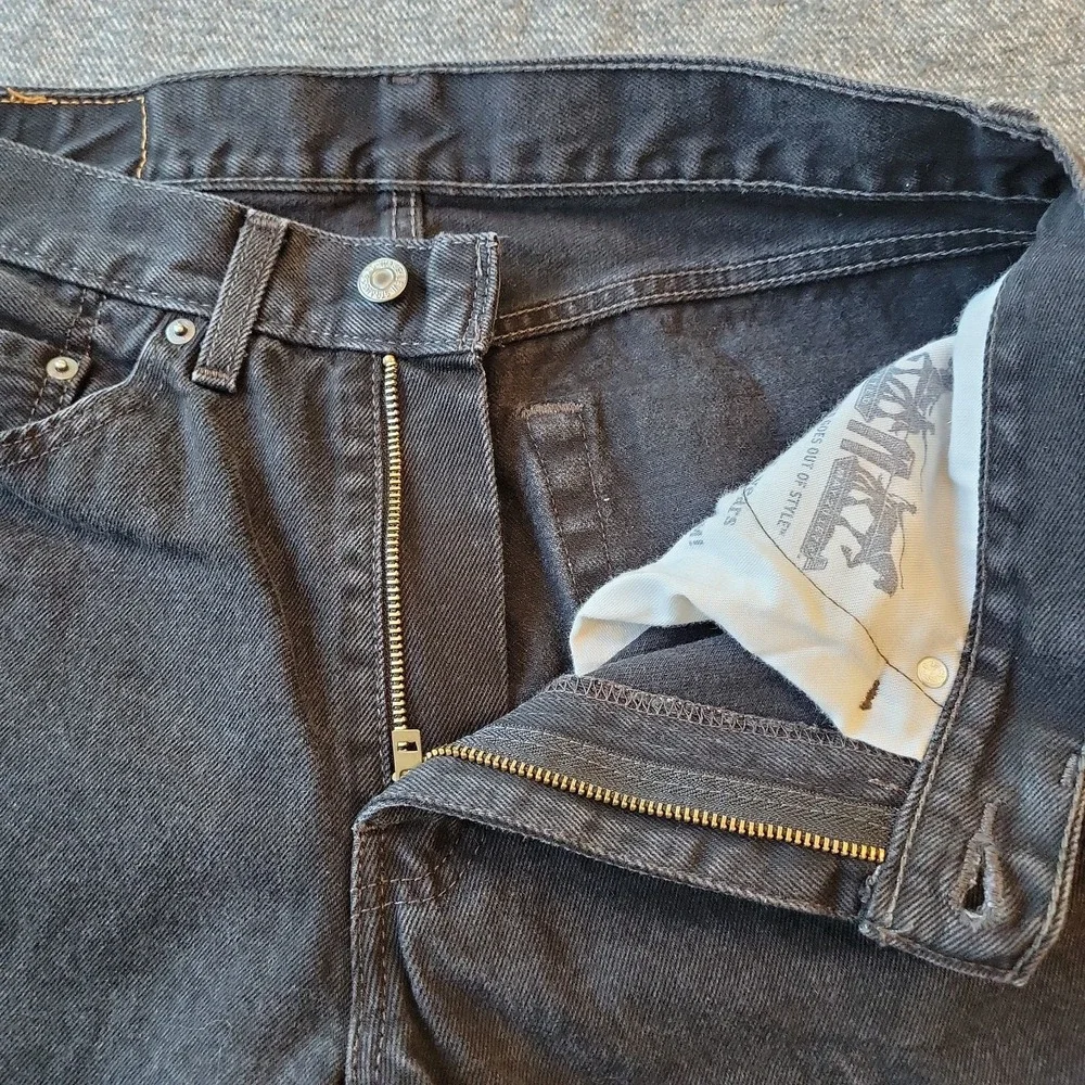 Levi's 505 Jeans Mens 33x32 Black Denim Regular Fit Straight Leg Relaxed Red Tab